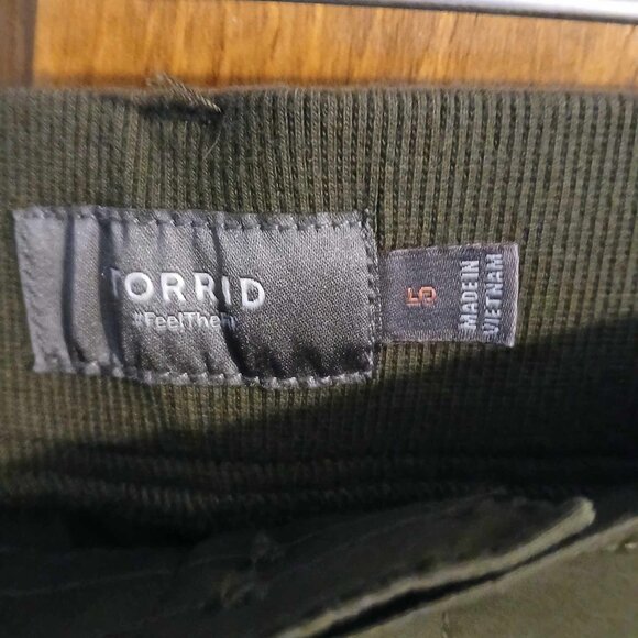 ✨NWOT Lot of 3 Torrid Stretch Poplin Utility Shorts Mid Rise Size (5X) - Picture 16 of 16